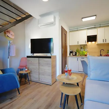 Comfortable With A Terrace, Mielenko