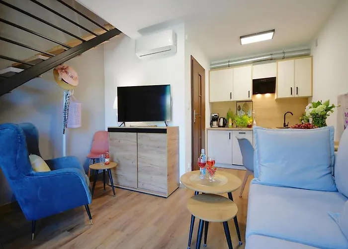 Comfortable With A Terrace, Mielenko