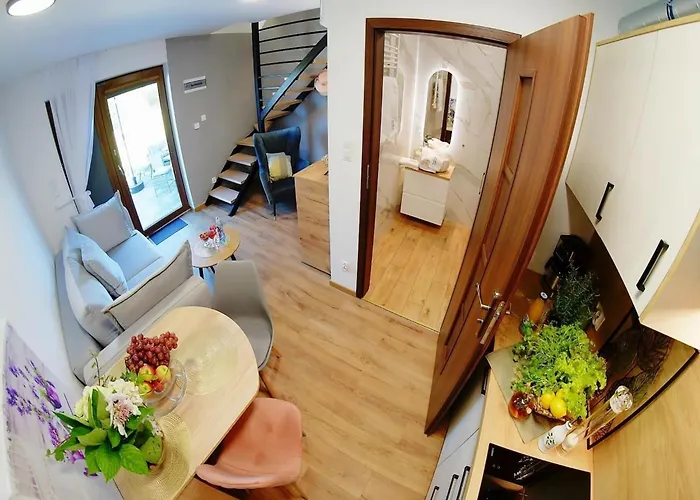 Comfortable With A Terrace, Σπίτι διακοπών Mielenko